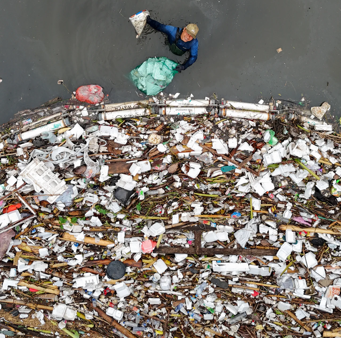 River waste interception and cleanup work